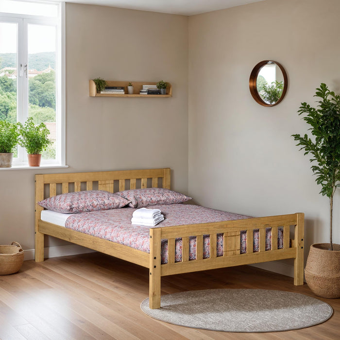 Rio 4'6" Bed Distressed Waxed Pine