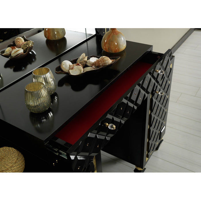 QUEEN BLACK BEDROOM SET